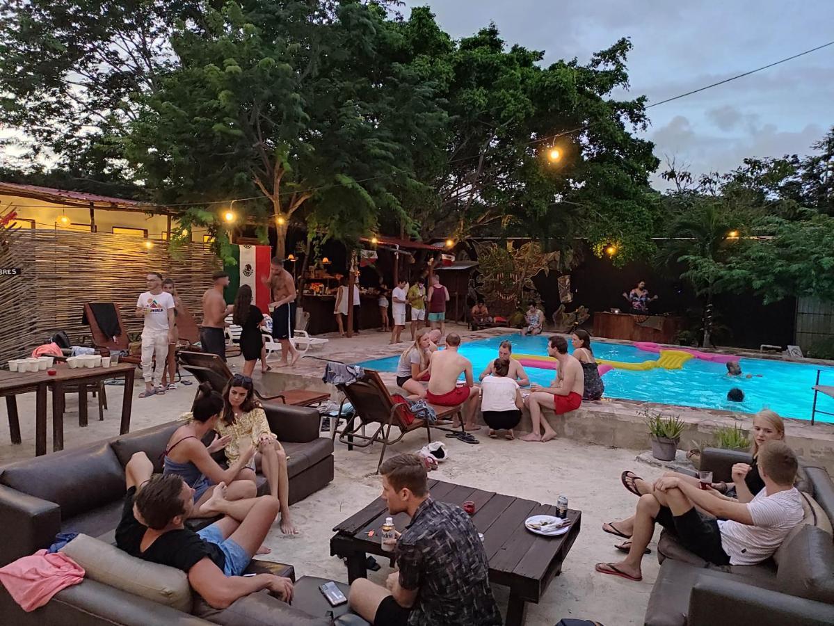 The All Inclusive Hostel - Food, Drinks And Transportation To The Beach And Cenotes Tulum Exterior foto