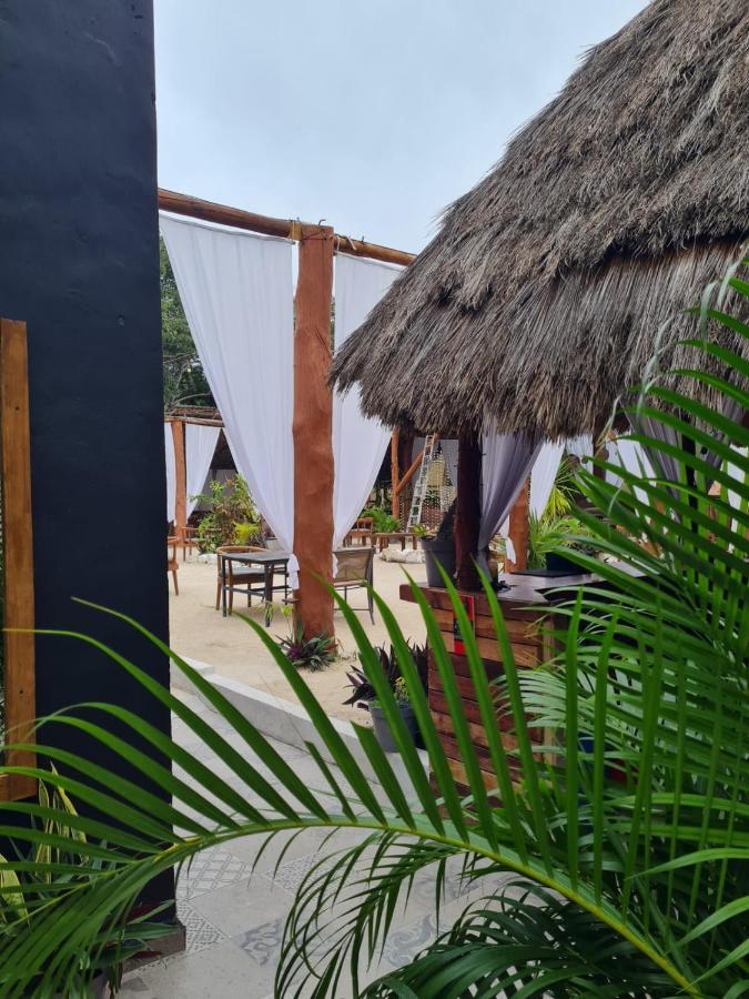 The All Inclusive Hostel - Food, Drinks And Transportation To The Beach And Cenotes Tulum Exterior foto